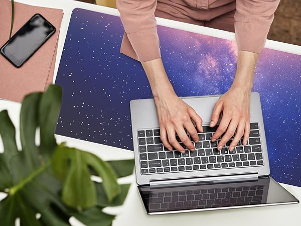 PU Leather Large Mouse Pad - Designed for Comfort and Productivity!