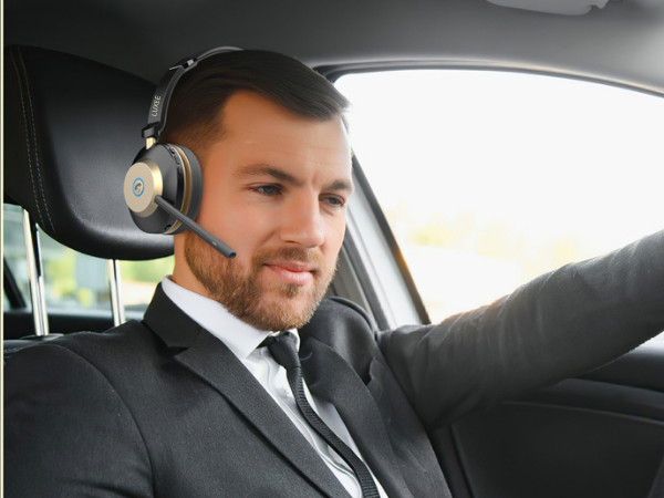 LUXEE wireless headset for drivers or truckers