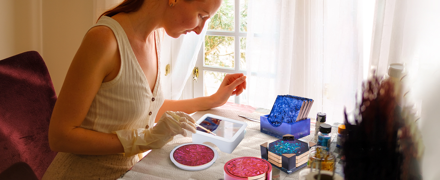 Spend Your Leisure Time by Making Resin Crafts