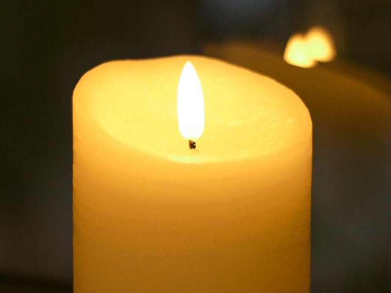 Flickering Flameless Candles