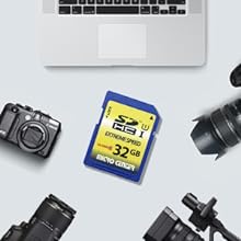 32GB flash memory card that is compatible with digital cameras, ILDCs, DSLRs