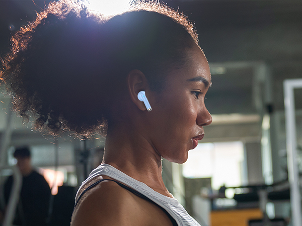 headphones,ear buds,wireless earbuds,bluetooth headphones,wireless headphones,bluetooth earbuds