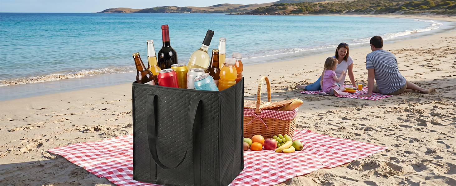 Insulated bags suitable for the beach