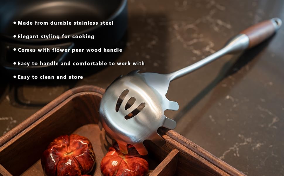 spaghetti spoon; pasta spoon; pasta spoon with teeth; pasta fork; spaghetti spoon server