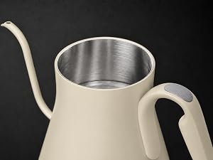 white kettle