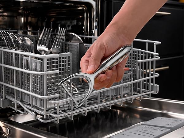 fruit peeler Simply rinse with water and wipe dry, or safely clean in the dishwasher