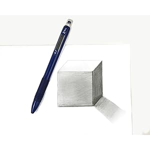 Detail image of the pencil in navy blue