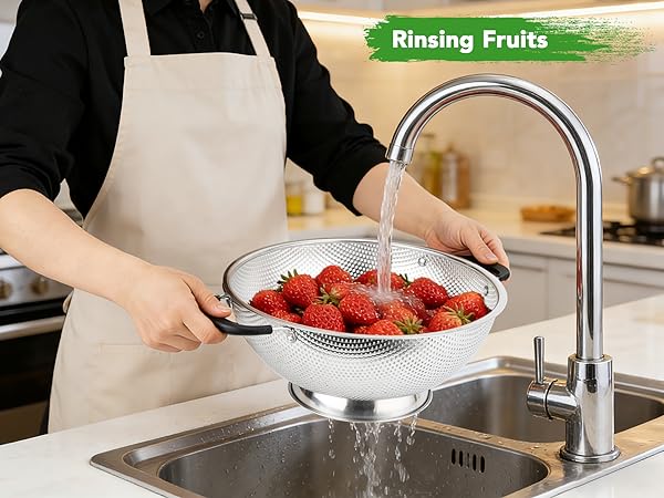 Rinsing Fruits
