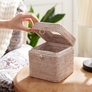 tissue box cover with lid