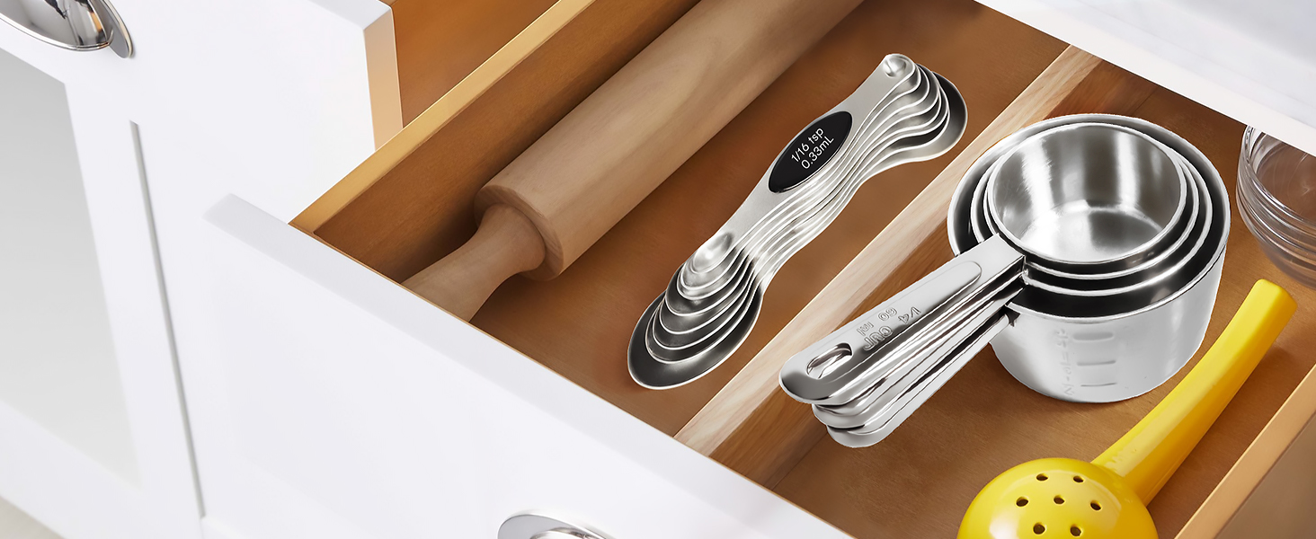 measuring cups and spoons set