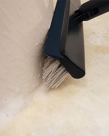 https://m.media-amazon.com/images/S/aplus-media-library-service-media/e91aa58e-3f13-4466-bd2d-e117c558714a.__CR0,0,362,453_PT0_SX362_V1___.jpg