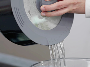 Water filter cover