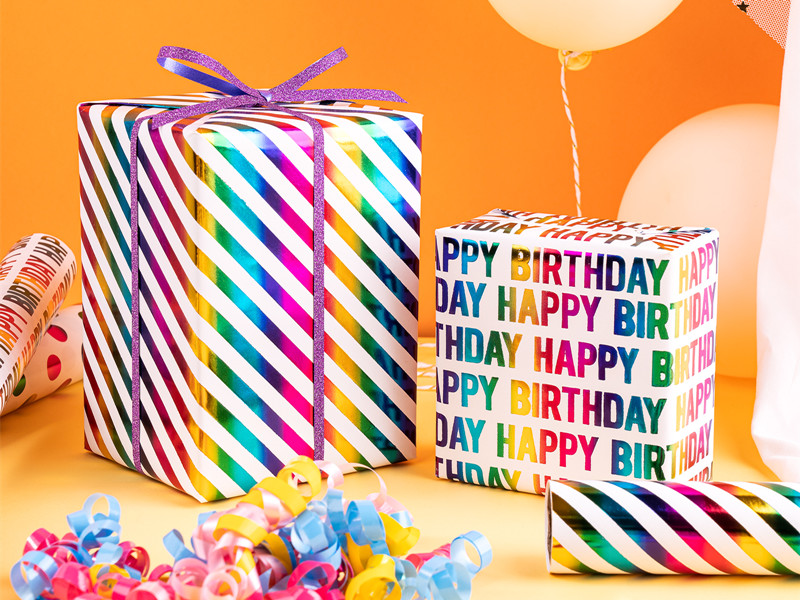 WRAPAHOLIC Birthday Wrapping Paper