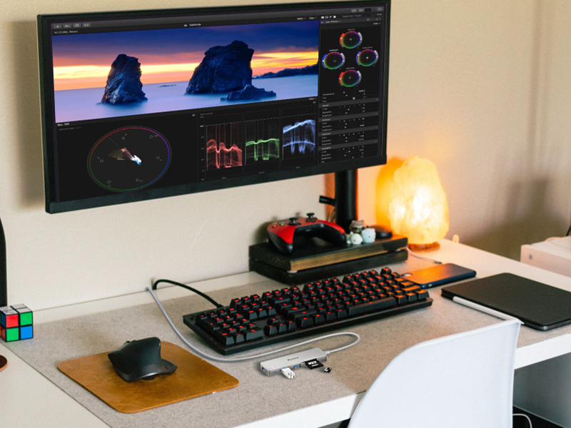 USB Hub with 4ft Long Cable