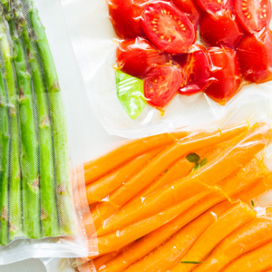 sous vide, vacuum sealer, vacuum seal, vacuum seal bags, food storage, slow cooker