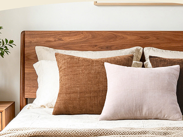 throw pillows for bed