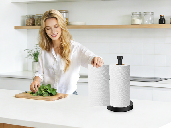 Tear paper towels easily with one hand