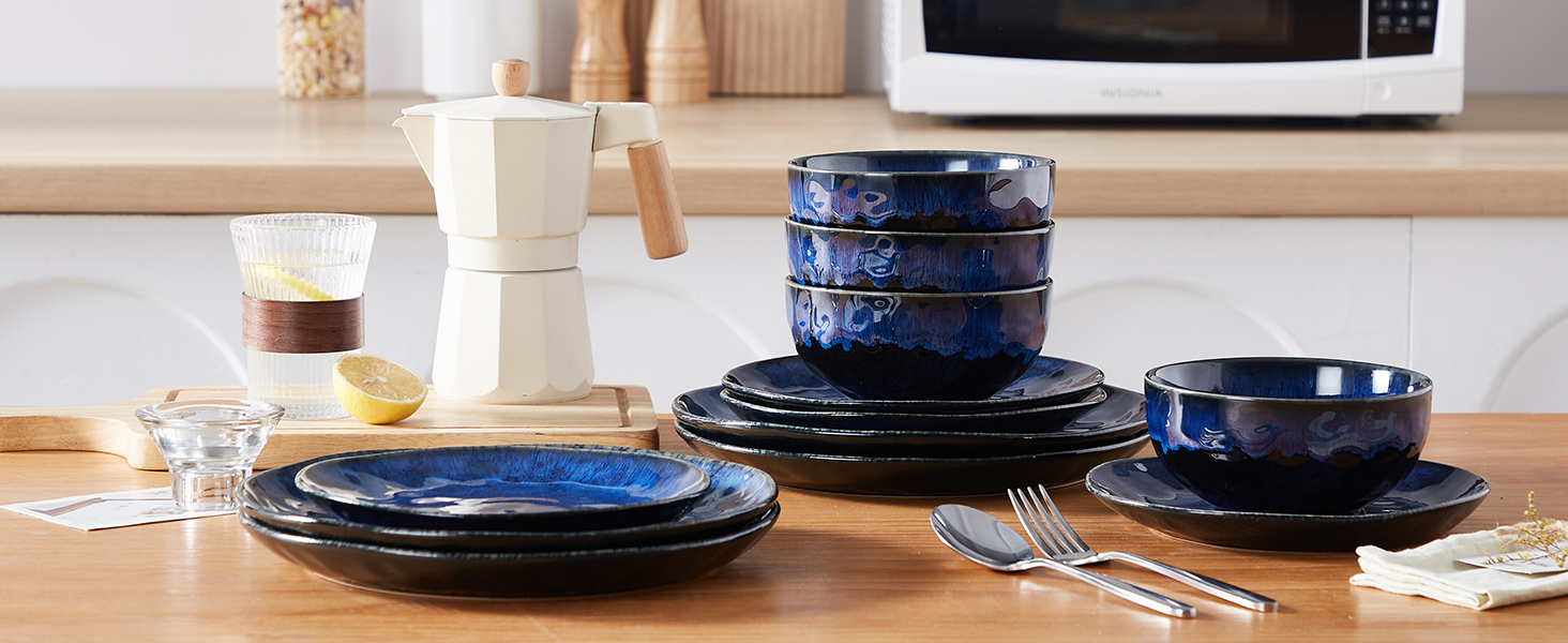 Dinnerware Sets for 4