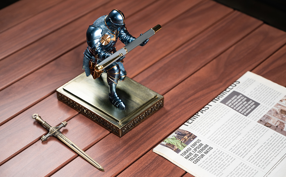 Blue Knight Pen Holder