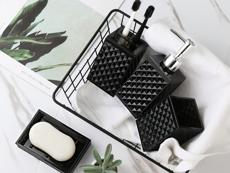 black bathroom accessories set