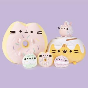 gund pusheen collection plush toys kawaii collectibles room decor webcomic fans
