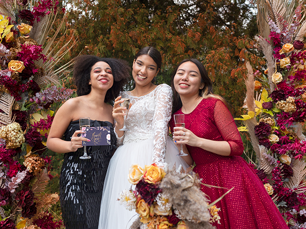 Happy moments are shared with thank you cards flowers with envelopes.