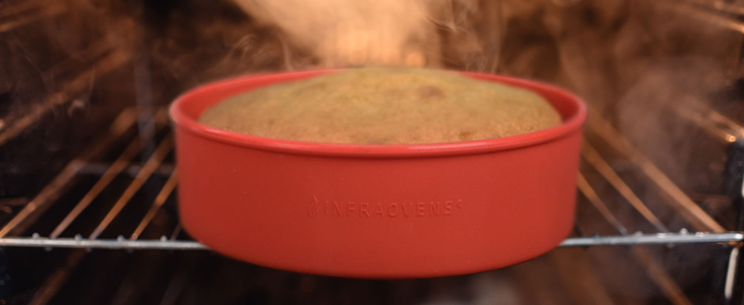 Cake silicone pan used to bake in oven up to 450°F