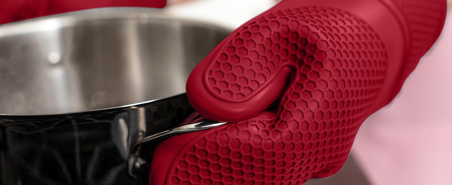 Heat-resistant oven mitts, silicone oven mitts, oven mitts and pot holders set