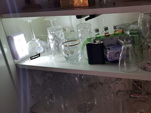 closet light battery operated