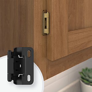 Wrap hinge on a kitchen cabinet door