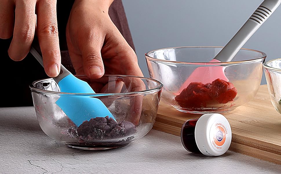 Mixing Colors for Baking