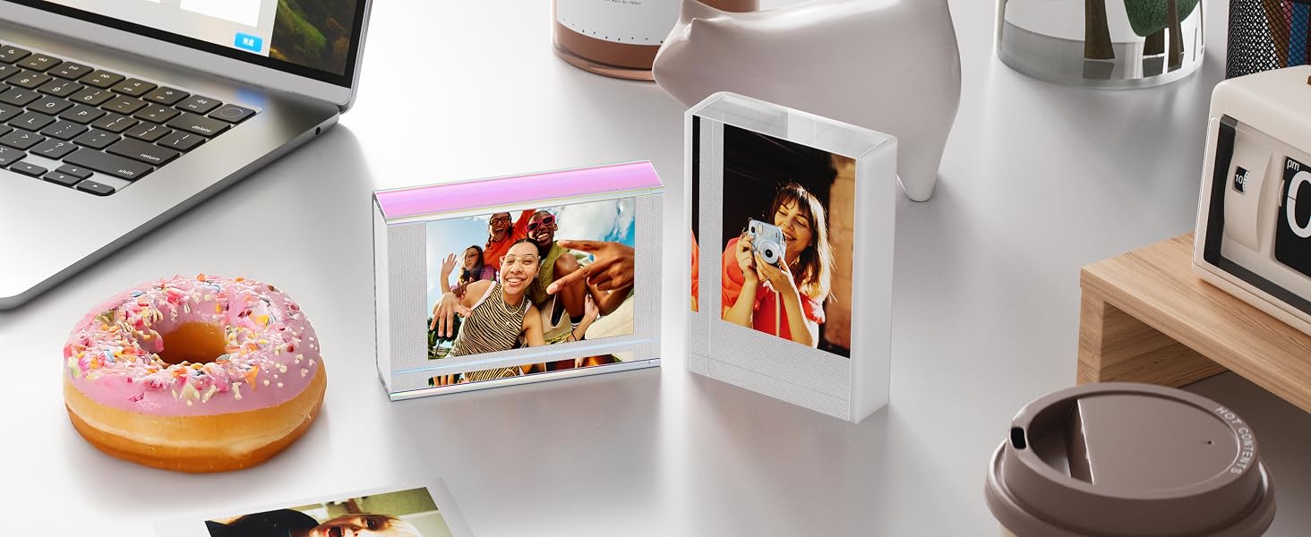 polaroid display