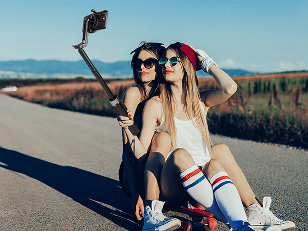 phone tripod with remote