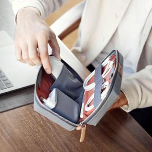 Bellroy Tech Kit