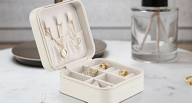 Vlando PU Leather Small Jewelry Travel Organizer, Travel Jewelry Case for Ring