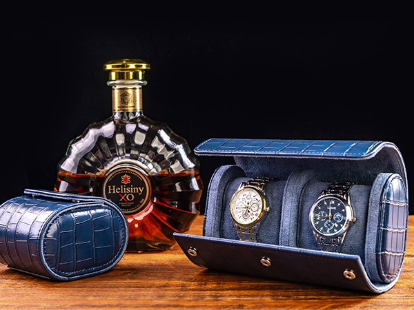 1 watch roll case