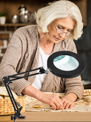 Magnifying Glass with Light