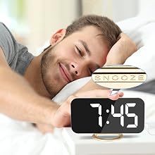 alarm clock with SNOOZE Mode