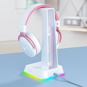 white headphones stand