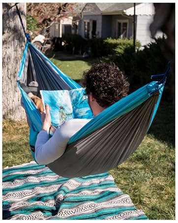 https://m.media-amazon.com/images/S/aplus-media-library-service-media/e850a91c-5b23-4def-a7c3-c4be4dcf0c5c.__CR1,0,372,465_PT0_SX362_V1___.jpg