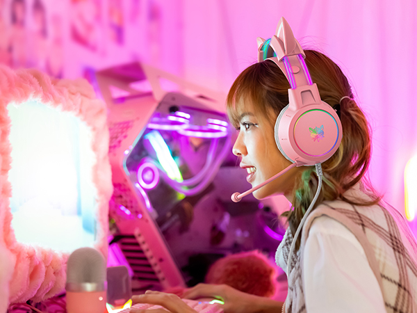 Pink Headset for Gaming