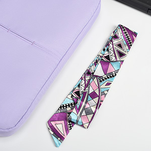With Fashion Bow