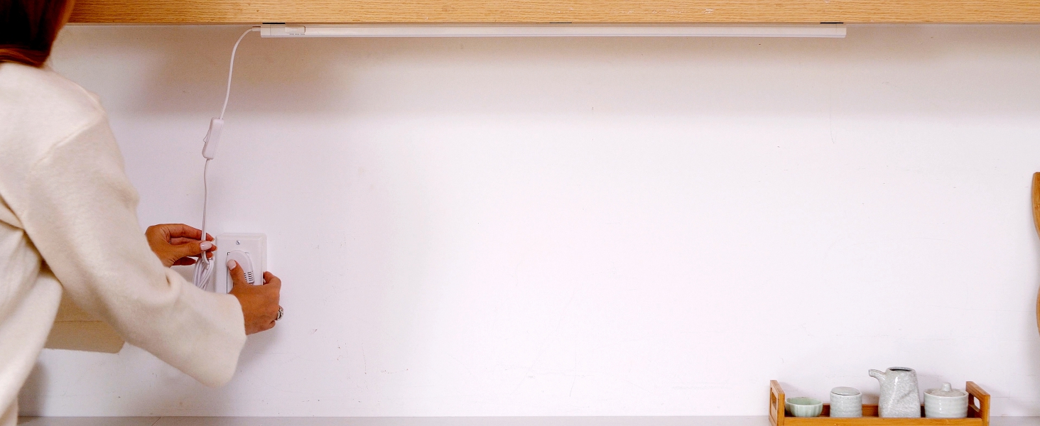 under cabinet light