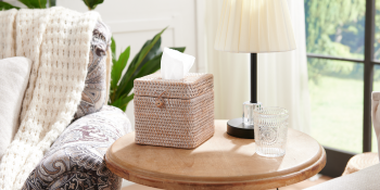 tissue box cover with lid