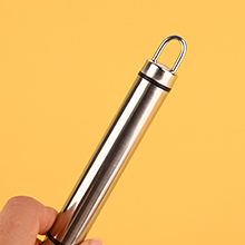 mesh strainer with handle