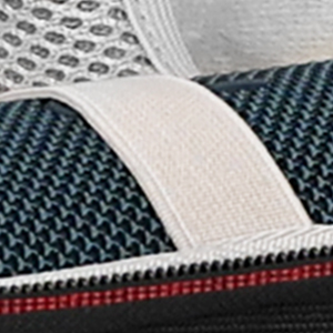 The Hard Case inside the auxiliary fixing strap can better protect JBL FLIP5 or JBL Flip 6 speakers