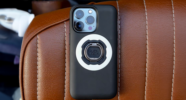 quad lock mag case with white ring and phone ring stand