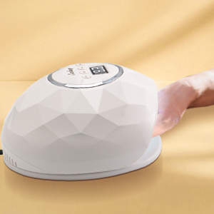 Nail dryer