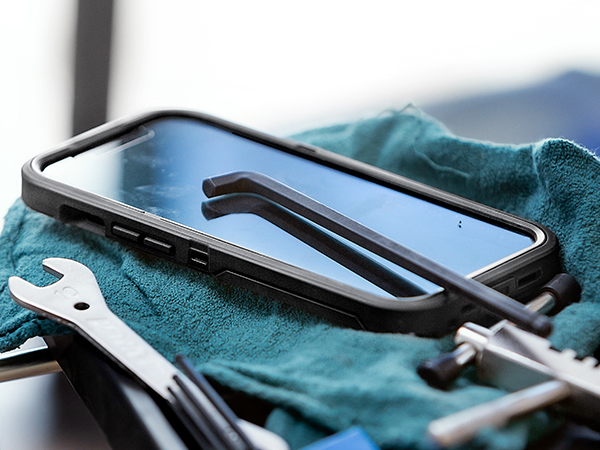 iPhone 14 glass screen protector,iPhone 14 screen protector,amplify glass,iPhone 14 otterbox screen