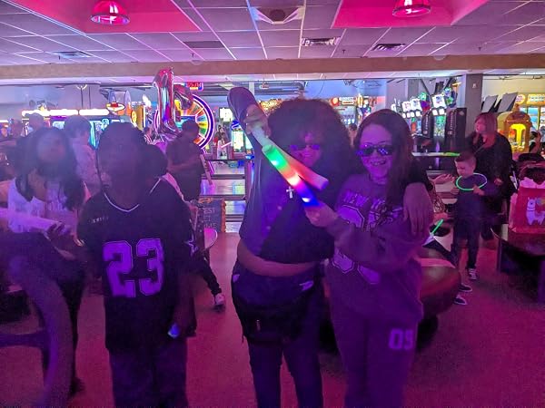 glow in the dark party supplies